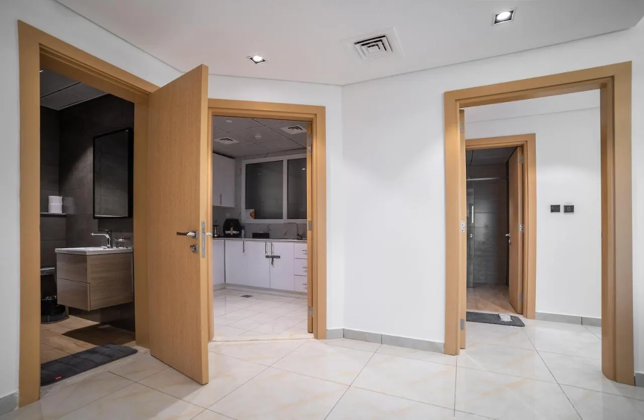 دبي Sky View Tower Apartments