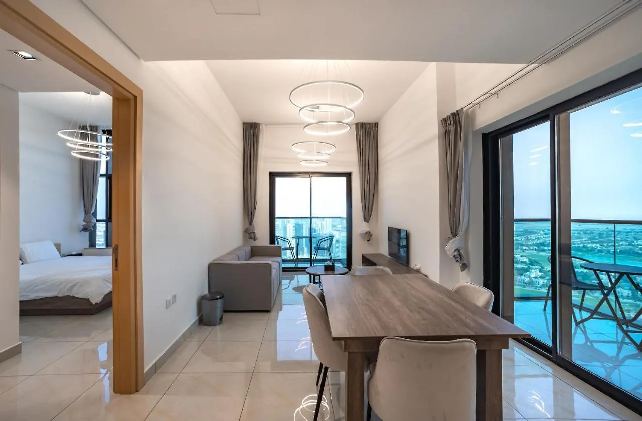 دبي Sky View Tower Apartments