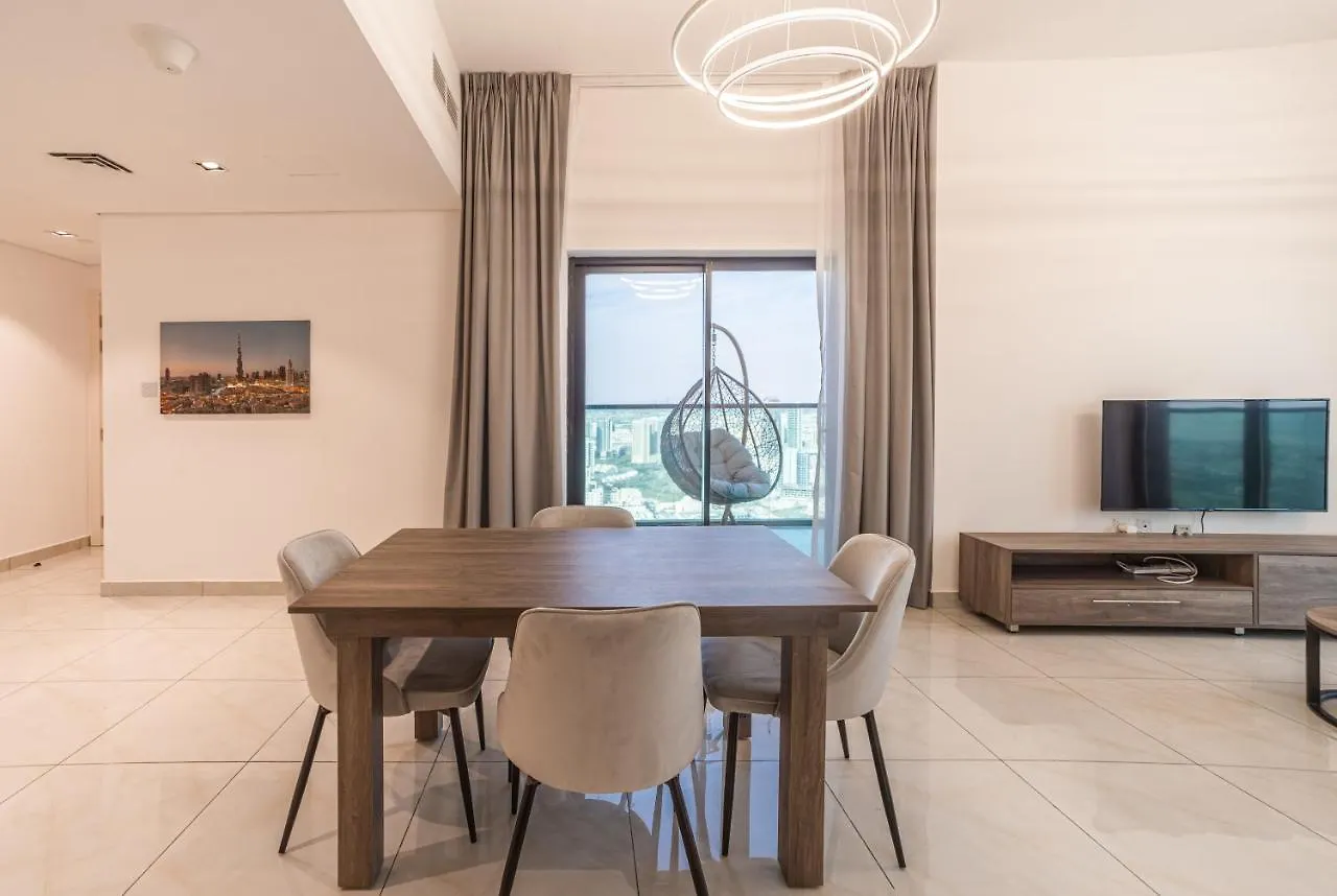 دبي Sky View Tower Apartments